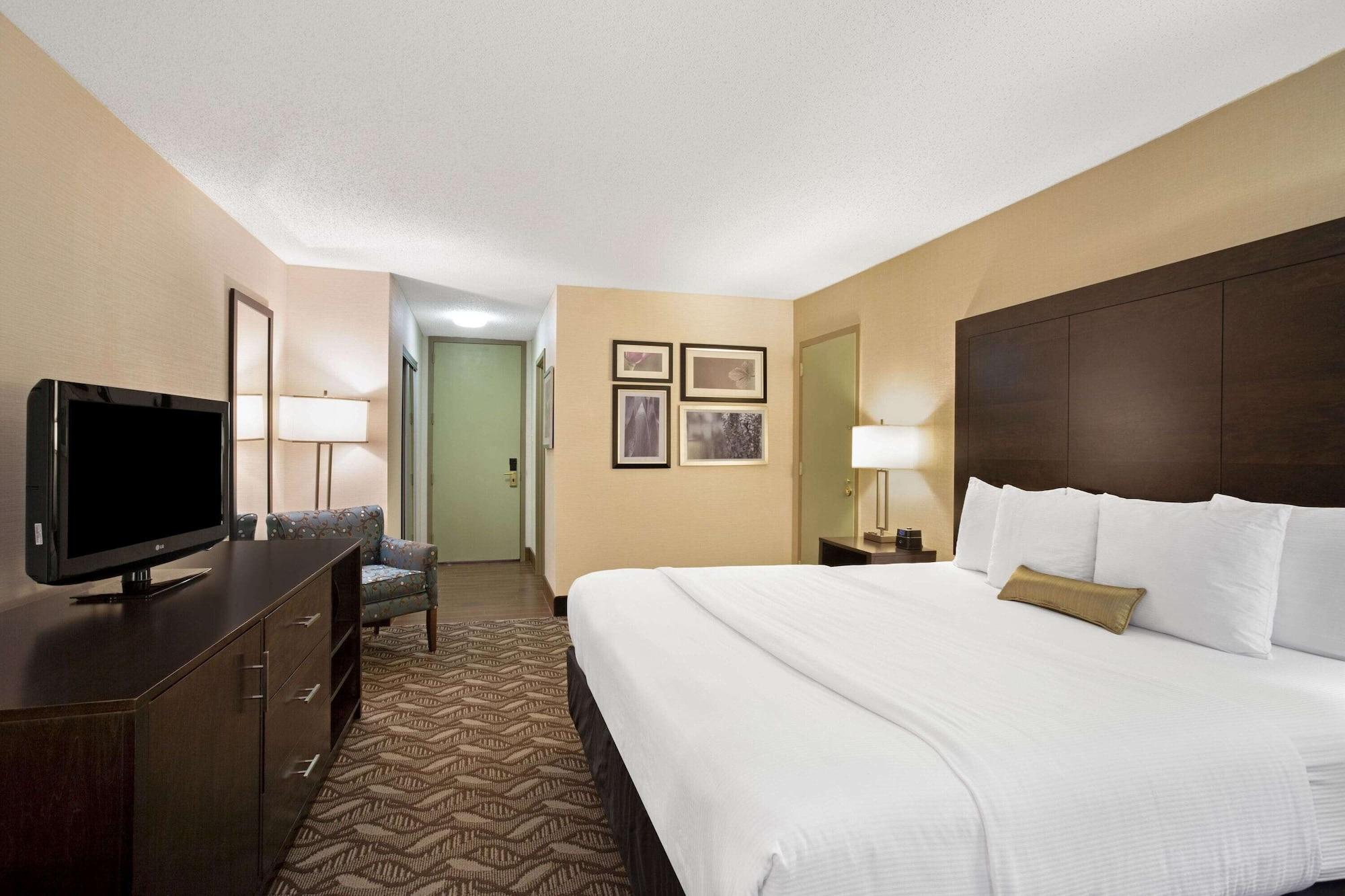 Hotel La Quinta By Wyndham Springfield Exterior foto